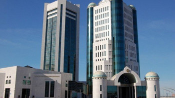 Фотография к новости: Сенатта қазақстандықтардың өзекті қаржылық мәселелерін шешуге арналған заң мақұлданды