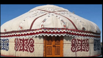 Фотография к новости: Қазақстан Түркияға тағы да 100 киіз үй жібереді