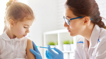 Фотография к новости: 2024 жылдан бастап елде адам папилломасы вирусына қарсы вакциналау басталады