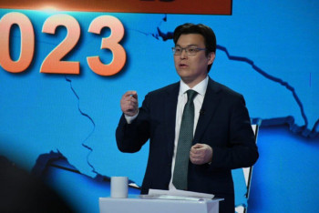 Фотография к новости: Теледебат. Азаматхан Әміртай жергілікті кәсіпорындар туралы айтты