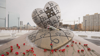 Құрбан болған дәрігерлерге тағзым жасалды