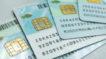 Фотография к новости: 53 жыл құжатсыз өмір сүрген Атырау тұрғыны жеке куәлік алды