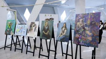 Фотография к новости: Министр: Әйел - сұлулық символы