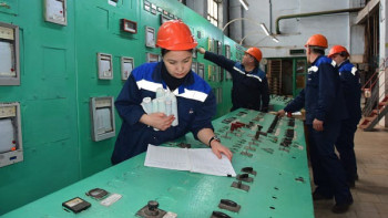 Фотография к новости: Профессионалдар. Электрик Гүлмира