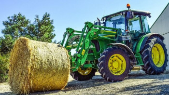 Фотография к новости: АШМ: Елде егіс науқанын жүргізуге 450 мыңға жуық арнайы техника бар