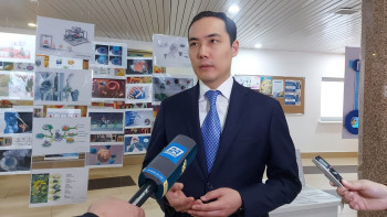 Фотография к новости: Ғылыми жоба жеңімпаздарына білім гранты беріледі