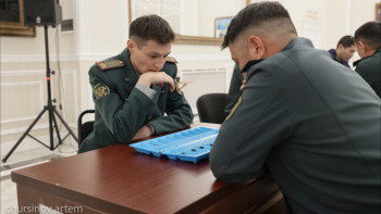 Фотография к новости: Қарулы күштердің арасында тоғызқұмалақтан чемпионат өтті