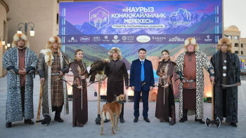 Фотография к новости: Түркістанда туристік маусым ашылды