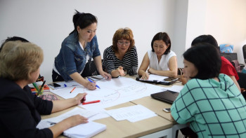 Фотография к новости: Ауыл мен өңірдегі мұғалімдердің тұрмыстық жағдайын жақсартамыз - Respublica