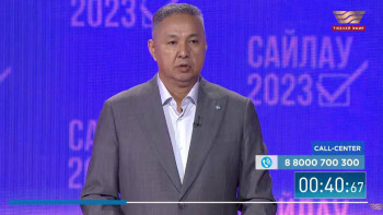 Фотография к новости: Азат Перуашев партияның үндеуін жариялады