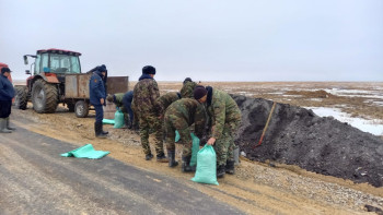 Фотография к новости: Архимед салған жол қайда? Торғайдағы ұлы ұстаз ауылының жолын су шайып кетті