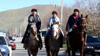 Фотография к новости: Түркістандық шабандоздар дауыс берді