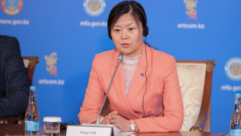 Фотография к новости: Қазақстандықтар балаларына сайлау мәдениетін үйретіп жатыр - шетелдік байқаушы