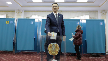 Фотография к новости: Мәулен Әшімбаев өз таңдауын жасады