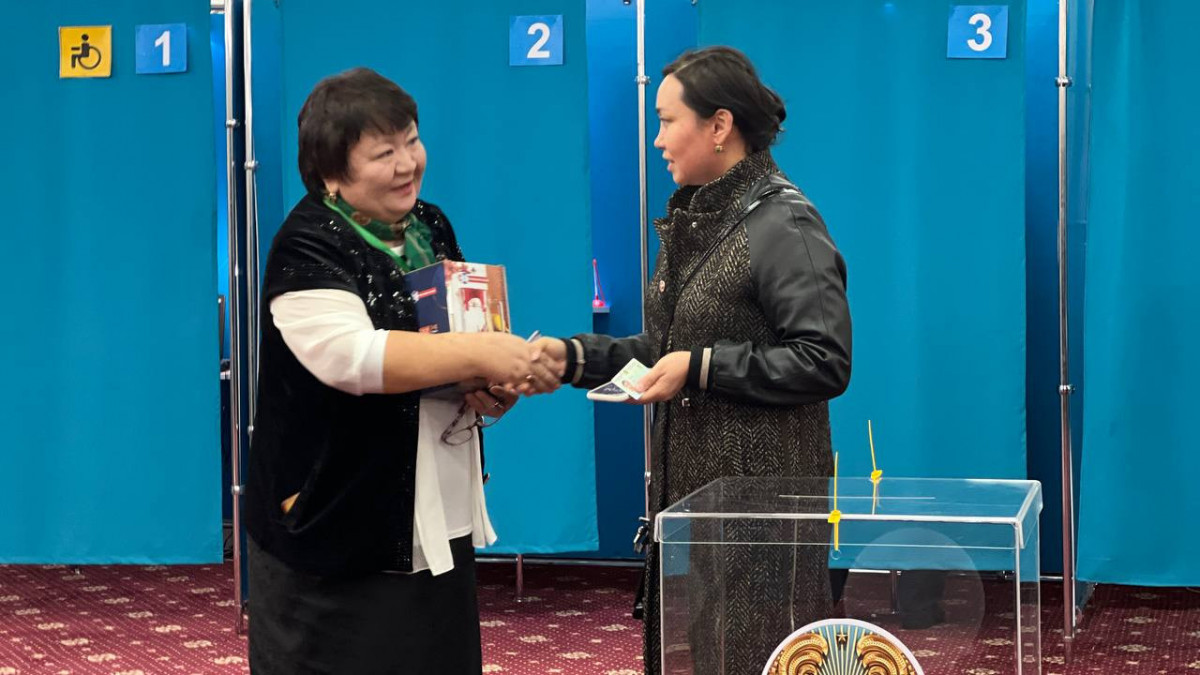  Арман Мухатов  