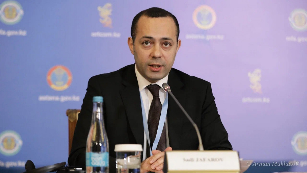  Арман Мухатов  