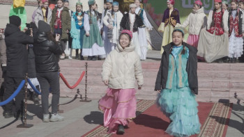 Фотография к новости: Павлодарда ең әдемі тақиялар фестивалі өтті