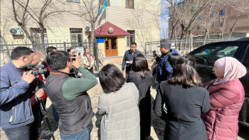 Фотография к новости: Атыраулықтар жағымсыз иіске тұншықты