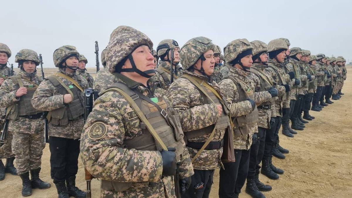  Ақтау әскери гарнизонынан