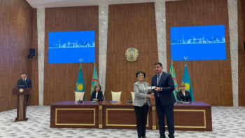 Фотография к новости: Астана қаласы мәслихат депутаттарын тіркеді