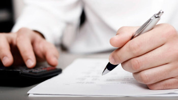 Фотография к новости: 2027 жылдан бастап кәмелетке толған азаматтар декларация тапсырады