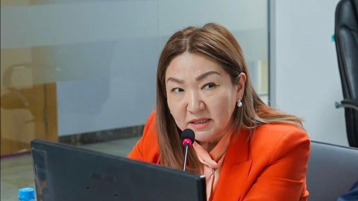  кейіпкердің жеке архивінен