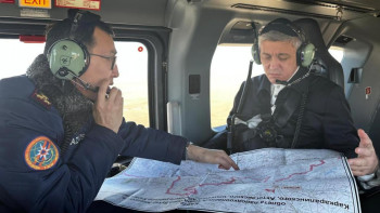 Фотография к новости: Бөлекпаев Қарағанды облысының су жүру қаупі бар учаскелерді тексерді