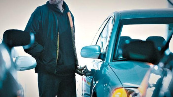 Фотография к новости: Ресейден заңсыз жолмен көлік әкелгендер ұсталды