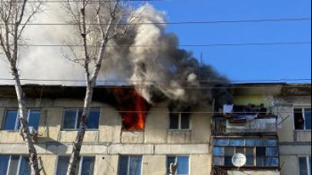 Фотография к новости: Екібастұзда өрт сөндірушілер 3 адамды құтқарды