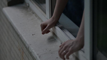 Фотография к новости: Оралда 5-қабаттан секірмек болған әйел құтқарылды