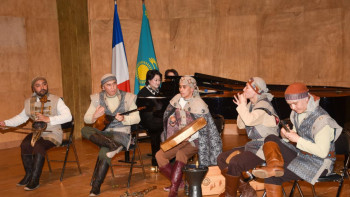 Фотография к новости: Қазақстанның музыкалық өнері Париж сахнасында ұсынылды