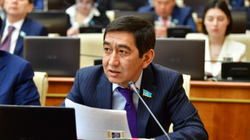 Фотография к новости: Зайытов Петропавл мен Павлодар атауын өзгертуді қандай жағдайда қолдайтынын айтты