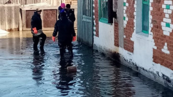 Фотография к новости: Қостанайдың сел басқан аудандарынан 53 мыңнан астам текше метр су сорылды