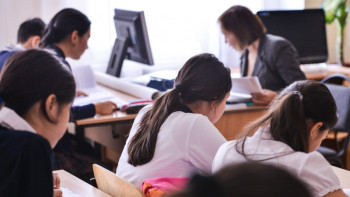 Фотография к новости: Өндірістен жұмысқа тартылған педагогтердің жалақысына  үстемеақы қосылады