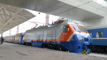 Фотография к новости: ҚТЖ Әзербайжан темір жолымен байланысты нығайтады