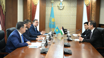 Фотография к новости: Нұртөре Жүсіп Иордания елшісімен кездесті