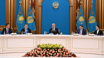 Фотография к новости: Ғылым саласы әлеуметтік-экономикалық өркендеуге тың серпін бере алмай отыр - Президент