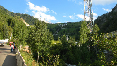 Медеу бөгеті маңында тас  опырылып түскен