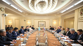 Фотография к новости: Әшімбаев бастаған бір топ депутат ресми сапармен Ресейге барды