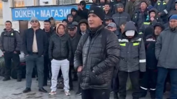 Фотография к новости: "Уайымдамаңыздар". Жаңаөзендік мұнайшылар жерлестеріне видео жолдады