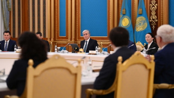 Фотография к новости: Мемлекет басшысы: Ғалымдардың жаңа буынын дайындау керек