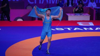 Фотография к новости: АЧ-2023: Болат Сақаев еркін күрестен ел қоржынына алтын медаль салды