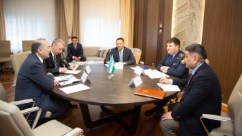 Фотография к новости: Қазақстан-Өзбекстан арасында көші-қон саласы талқыланды