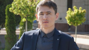 Фотография к новости: Қазақстан мен Қытай азаматтарының 30 күн визасыз жүре алуы кімге пайда, кімге зиян?