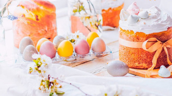 Фотография к новости: Дархан Қыдырәлі православтықтарды Пасха мерекесімен құттықтады