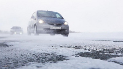 Ауа райына байланысты бірнеше өңірде жол жабылды