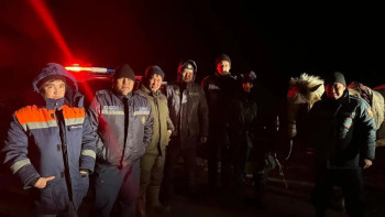 Фотография к новости: Ақтөбелік құтқарушылар далада адасқан малшыларды құтқарды