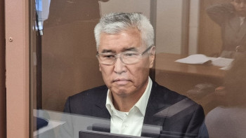 Фотография к новости: «Йогамен айналысып жүрмін». Мұхамедиұлы уақытын қалай өткізіп жатқанын айтты