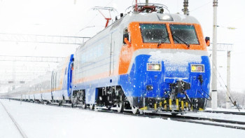 Фотография к новости: Жолда қалған 40 адам астанаға пойызбен жеткізілді