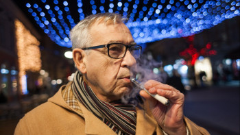 Фотография к новости: Англия шылым шегумен күресте жаңа айлаға көшті